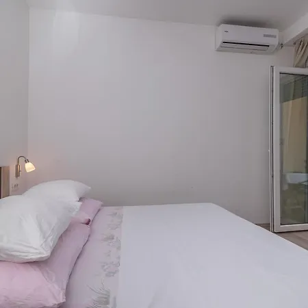 Gostinjska kuća Marija Trogir