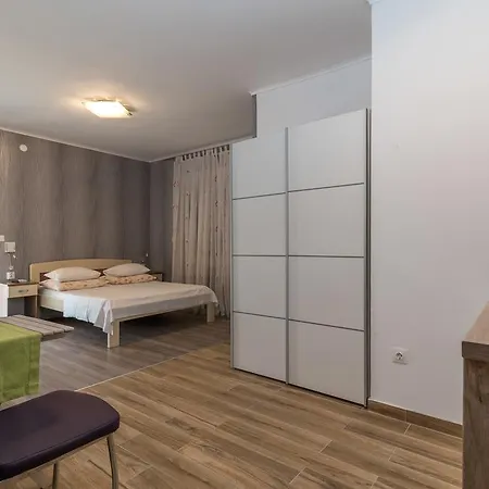 Gostinjska kuća Marija 3*