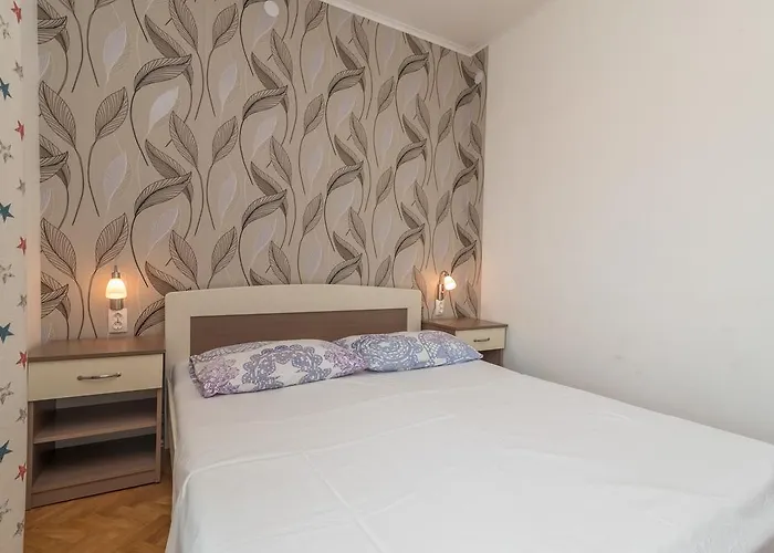 Marija Πανσιόν Τρογκίρ