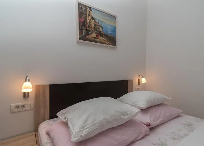 Marija Πανσιόν