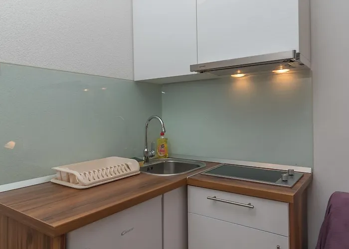 Marija 招待所 特罗吉尔